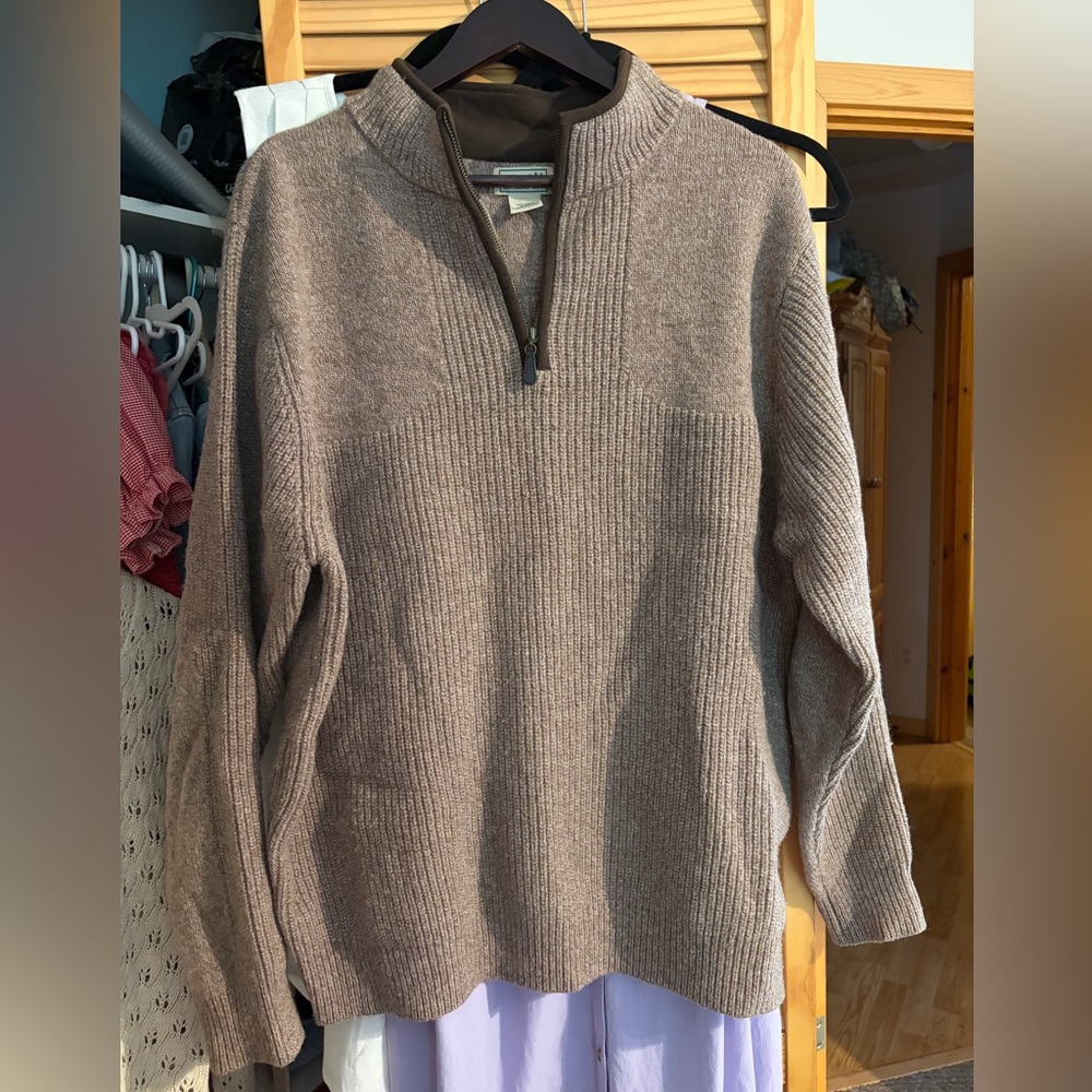 Men’s 100% lambswool sweater LL bean
